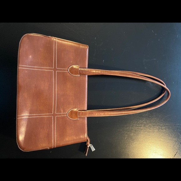 Leather shoulder bag - Picture 2 of 2